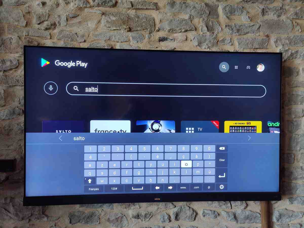 Comment installer Play Store sur LG Smart TV ?